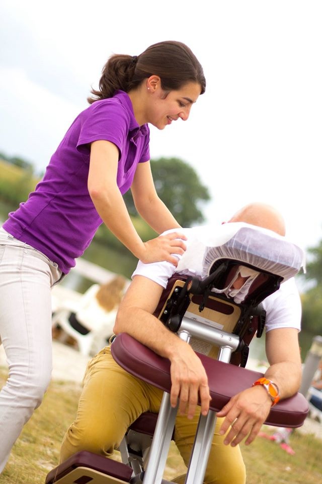 Loes Stoop, masseur te boeken via VisagieWorkshops.nl